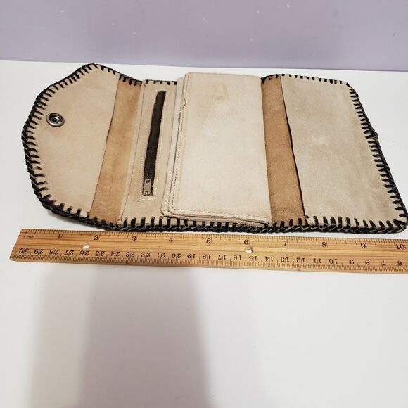 Handmade Leather Trifold Women's Wallet 7" - Picture 8 of 11